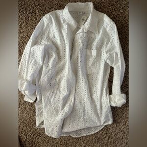 GAP cotton eyelet white shirt boho minimalist beach